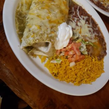 Mexico Restaurant - Chile verde plate - Mexican Near Me - Honolulu, Hawaii