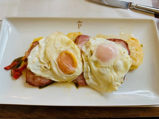 Parador de Santillana Gil Blas by null