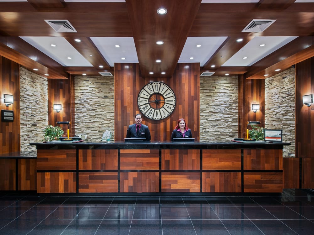 CROWNE PLAZA NEWARK AIRPORT - 83 Photos & 113 Reviews - 901 Spring St