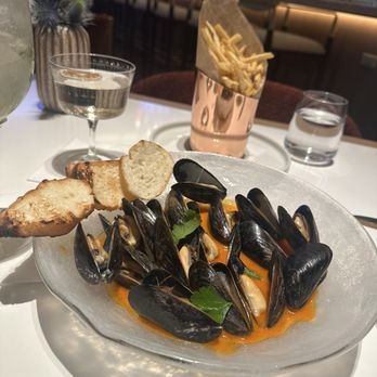 Serenade - Mussels - Breakfast & Brunch Near Me - Austin, Texas