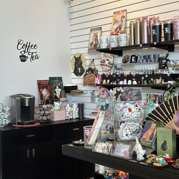 Cat Cafe Maui - Pet Adoption Near Me - Kahului, Hawaii