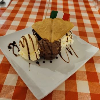 Bar Napoli - Dessert..like but better than a creme puff..ice cream, whipped cream, chocolate, mousse and pastry..called profitable con gelato - Italian Near Me - Edinburgh, EDH Bar Napoli - Dessert..like but better than a creme puff..ice cream, whipped cream, chocolate, mousse and pastry..called profitable con gelato - Italian Near Me - Edinburgh, EDH