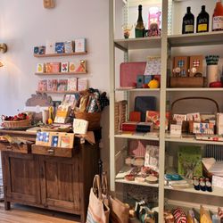 Windie's - Set the scene for Thanksgiving hosting. Charming cards, coasters, stationery, and more.