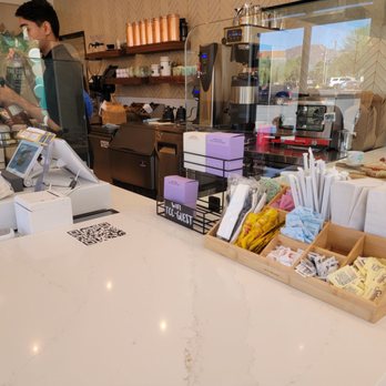 Horizon Shine - Front counter - Coffee & Tea Near Me - Henderson, Nevada