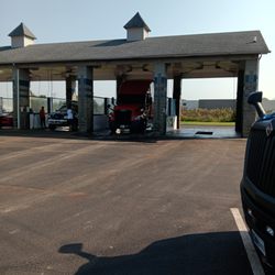 Spray N’ Shine Car Wash