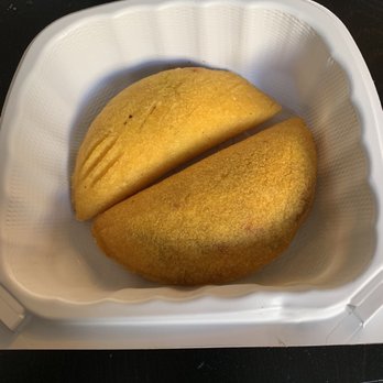 Arepas Pues - Chicken and Beef empañadas - Venezuelan Near Me - Silver Spring, Maryland Arepas Pues - Chicken and Beef empañadas - Venezuelan Near Me - Silver Spring, Maryland
