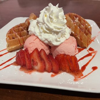Cafe Princess - Strawberry waffles - Coffee & Tea Near Me - Toronto, Ontario