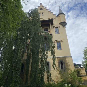 Schloss Hohenschwangau - Landmarks & Historical Buildings Near Me - Schwangau, BY