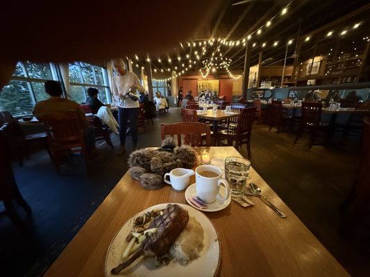 Cottonwood Restaurant & Bar by null