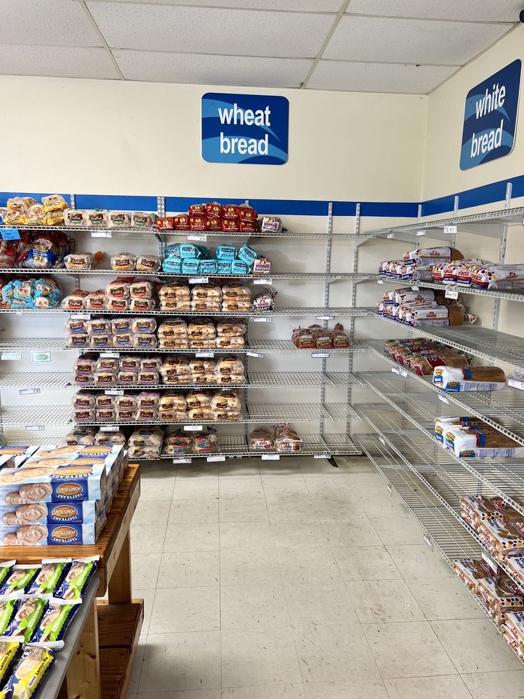 THE TASTYCAKE BAKERY OUTLET 13200 Metro Pkwy, Fort Myers, Florida