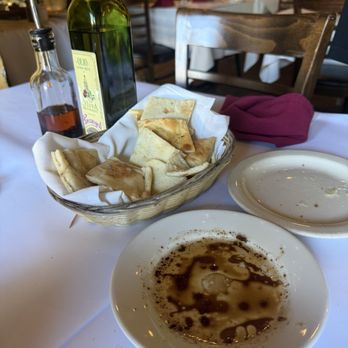 Oliva Trattoria - Bread - Pizza Near Me - Sherman Oaks, California Oliva Trattoria - Bread - Pizza Near Me - Sherman Oaks, California
