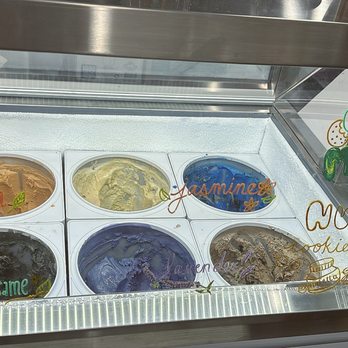 Crispy & Fluffed Ice Cream - Flavor window 1 7/25/26 - Desserts Near Me - El Monte, California Crispy & Fluffed Ice Cream - Flavor window 1 7/25/26 - Desserts Near Me - El Monte, California