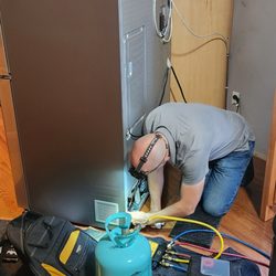 Vega Refrigerator Repair - Charging Samsung Refrigerator with refrigerant gas