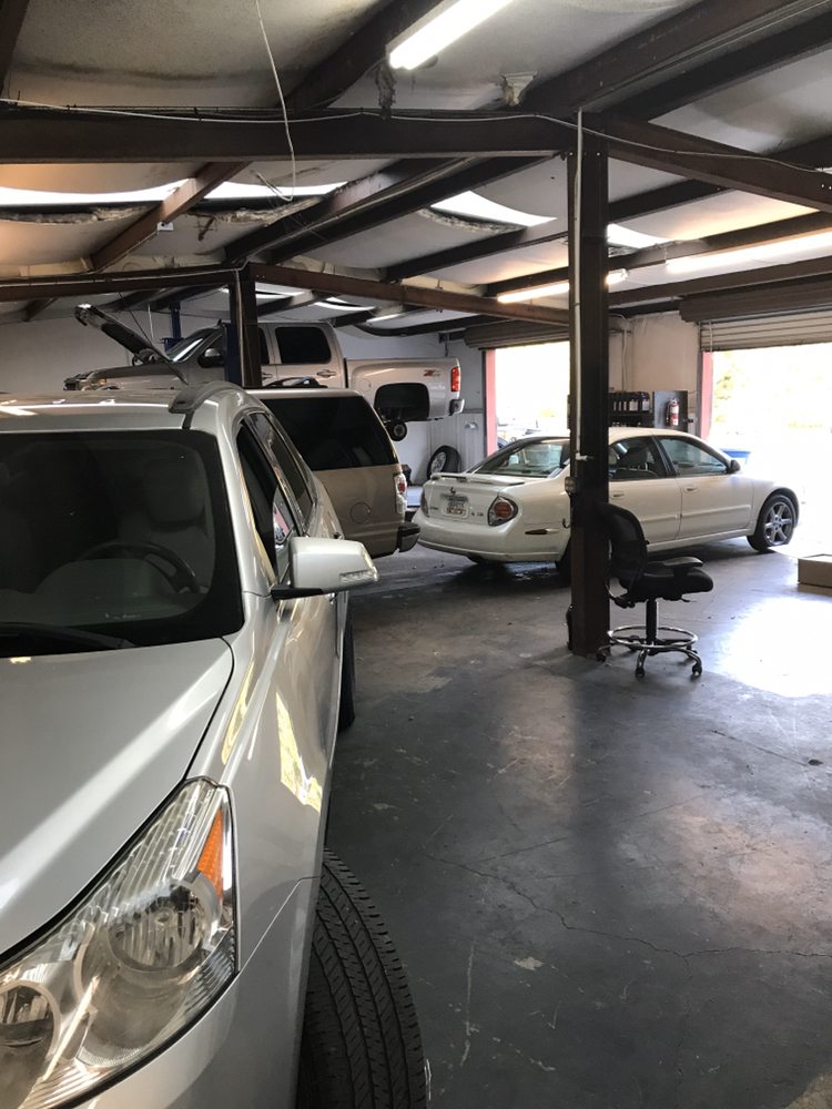 R&R GARAGE Updated September 2024 16 Photos 8789 Gurley Rd