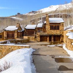 Invitedhome - Villa Mendia located in Telluride, Colorado. Featuring a private spa, gourmet kitchen, and hot tub.