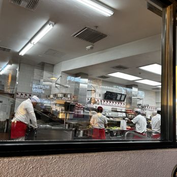 In-N-Out Burger - Fast Food Near Me - Chandler, Arizona In-N-Out Burger - Fast Food Near Me - Chandler, Arizona