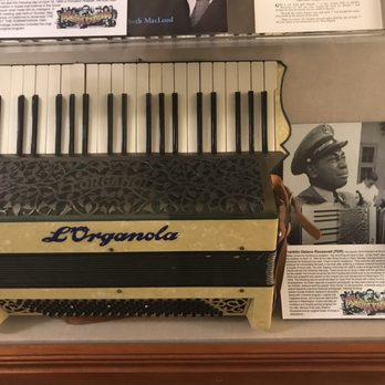 famous endings museum - Hand organ played at Roosevelt's memorial - Museums Near Me - Dover, Ohio