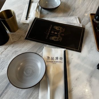 Supreme Dumplings - Table - Shanghainese Near Me - Honolulu, Hawaii Supreme Dumplings - Table - Shanghainese Near Me - Honolulu, Hawaii