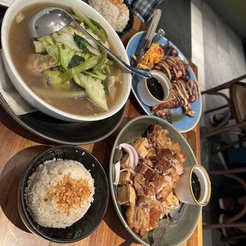 Avenida Restaurant - Beef Bulalo, Tokwa't Lechon Kawali (Crispy Tofu with Crispy Pork Belly), grilled Inihaw na Pusit (Tender Jumbo Squid), and Garlic Rice. - Filipino Near Me - San Mateo, California