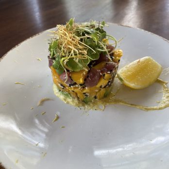 ZIGGY Beach Club & Restaurant - Tuna tartare - Mexican Near Me - Tulum, ROO