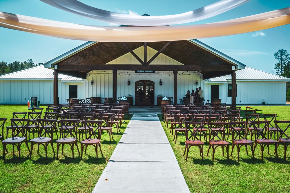 Deaux Run Vineyard and Venue, Perkinston Roadtrippers