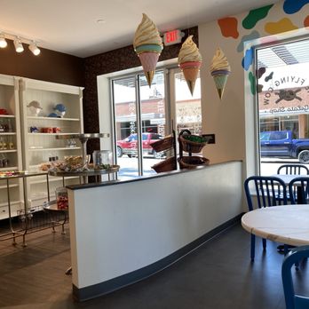 The Flying Cow - Cute place - Gelato Near Me - Overland Park, Kansas The Flying Cow - Cute place - Gelato Near Me - Overland Park, Kansas