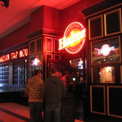 Hudsons Canada's Pub