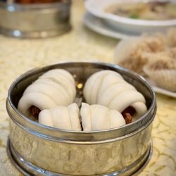 Chinese sausage bun