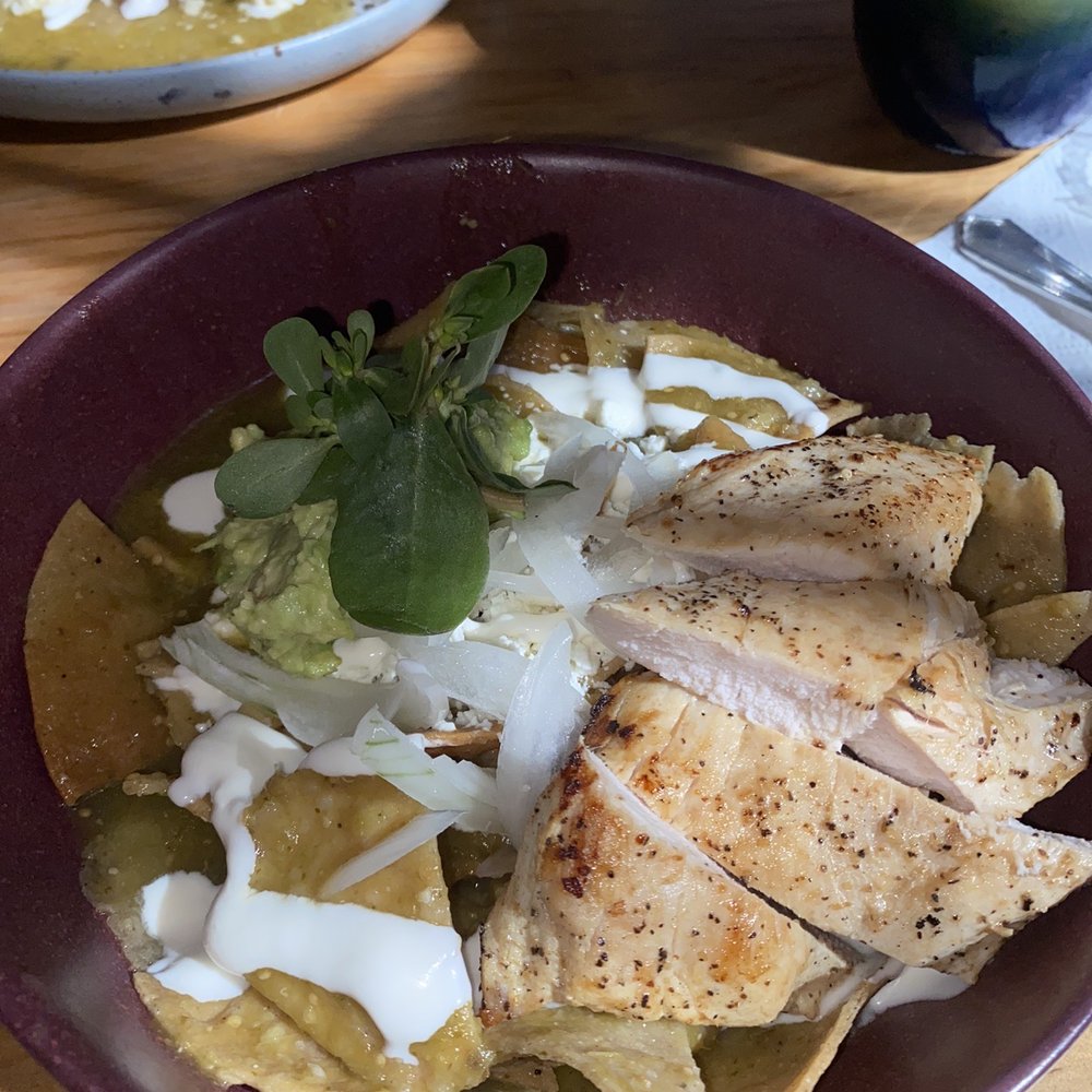 Chilaquiles with chicken
