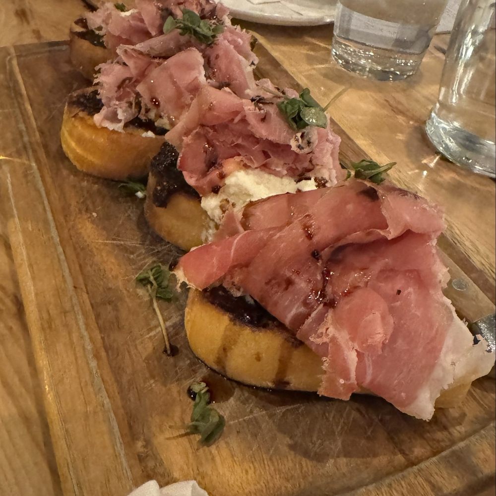Gia Mia - Prosciutto Fig Toast Bruschetta - Pizza Near Me - Downers Grove, Illinois Gia Mia - Prosciutto Fig Toast Bruschetta - Pizza Near Me - Downers Grove, Illinois