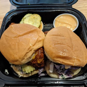 Dave's Hot Chicken - Chicken Sliders - Chicken Shop Near Me - El Cajon, California
