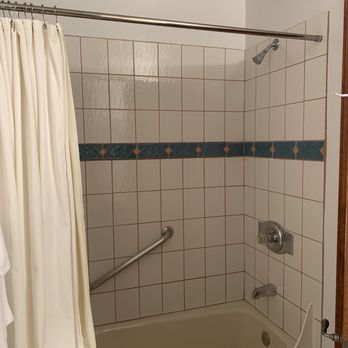El Rey Court - Old musty bathroom -- weird (room #69) - Hotels Near Me - Santa Fe, New Mexico