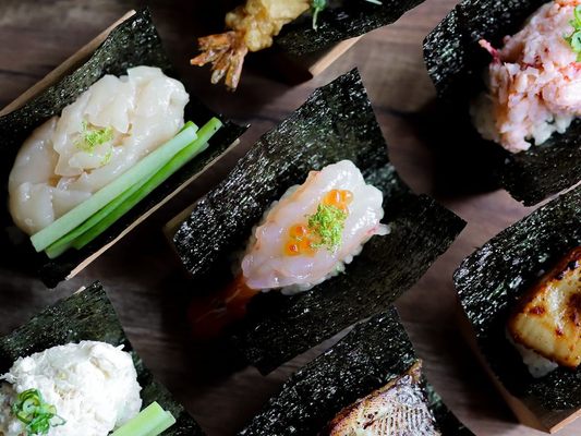 Matsunori Handroll Bar by null