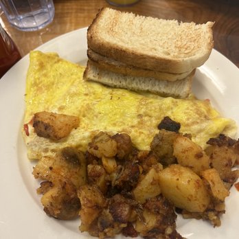 Lottie's Country Kitchen - Omelet with home fries. - Breakfast & Brunch Near Me - Glastonbury, Connecticut Lottie's Country Kitchen - Omelet with home fries. - Breakfast & Brunch Near Me - Glastonbury, Connecticut