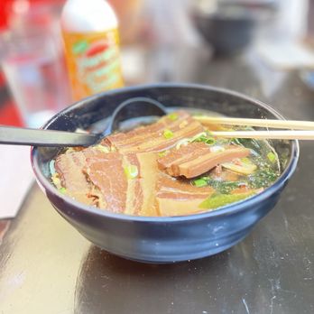 Torraku Ramen - Shoyu Ramen, extra pork belly, 4/10 spice level. SOOOOO GOOOOD!!! - Food Trucks Near Me - San Francisco, California Torraku Ramen - Shoyu Ramen, extra pork belly, 4/10 spice level. SOOOOO GOOOOD!!! - Food Trucks Near Me - San Francisco, California