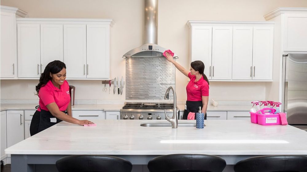 TWO MAIDS & A MOP Updated October 2024 12 Photos 104 Colony Park