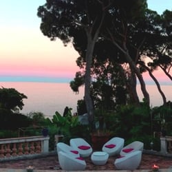 Les Pins Penchés - Vue le soir, sur la terrasse