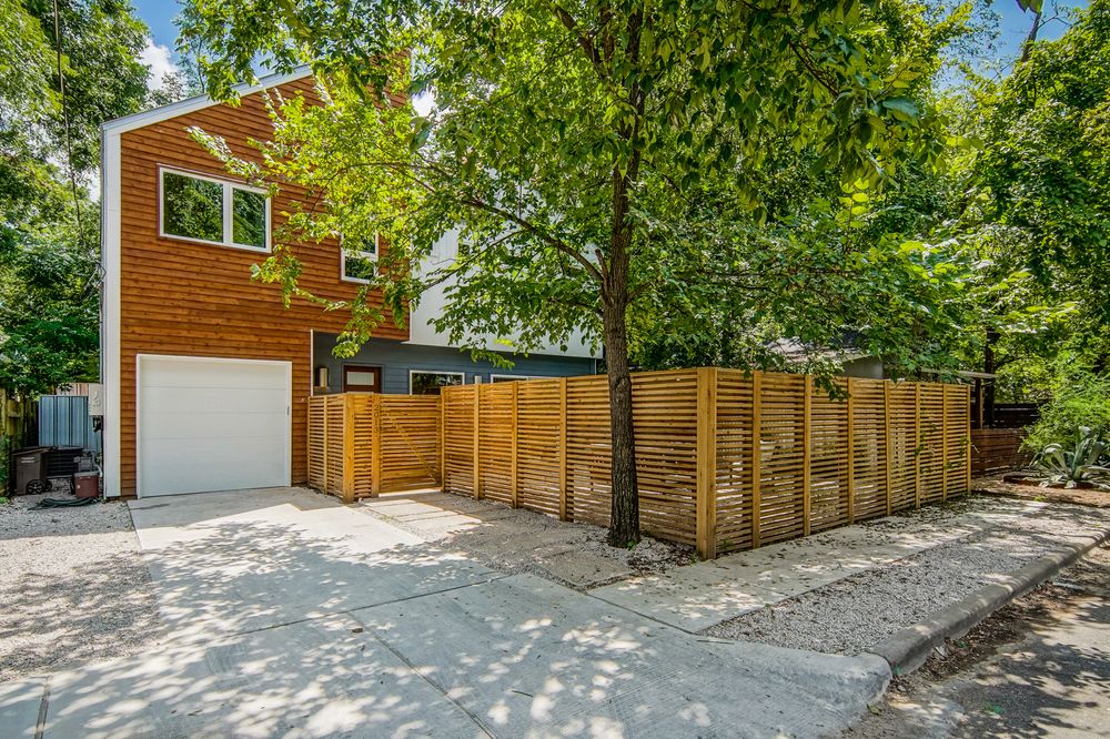 Slide of BUILDN Construction