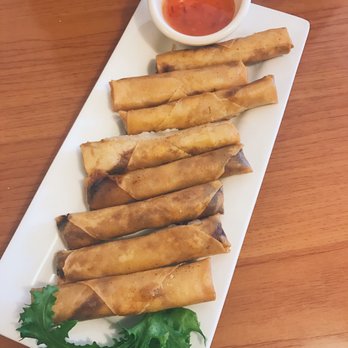 Hapag Ihaw-Ihaw - Lumpia Shanghai (pork spring rolls w/ sweet Thai Chilli sauce) - Filipino Near Me - Vancouver, British Columbia Hapag Ihaw-Ihaw - Lumpia Shanghai (pork spring rolls w/ sweet Thai Chilli sauce) - Filipino Near Me - Vancouver, British Columbia