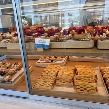 Paris Baguette - Bakeries Near Me - Leander, Texas Paris Baguette - Bakeries Near Me - Leander, Texas