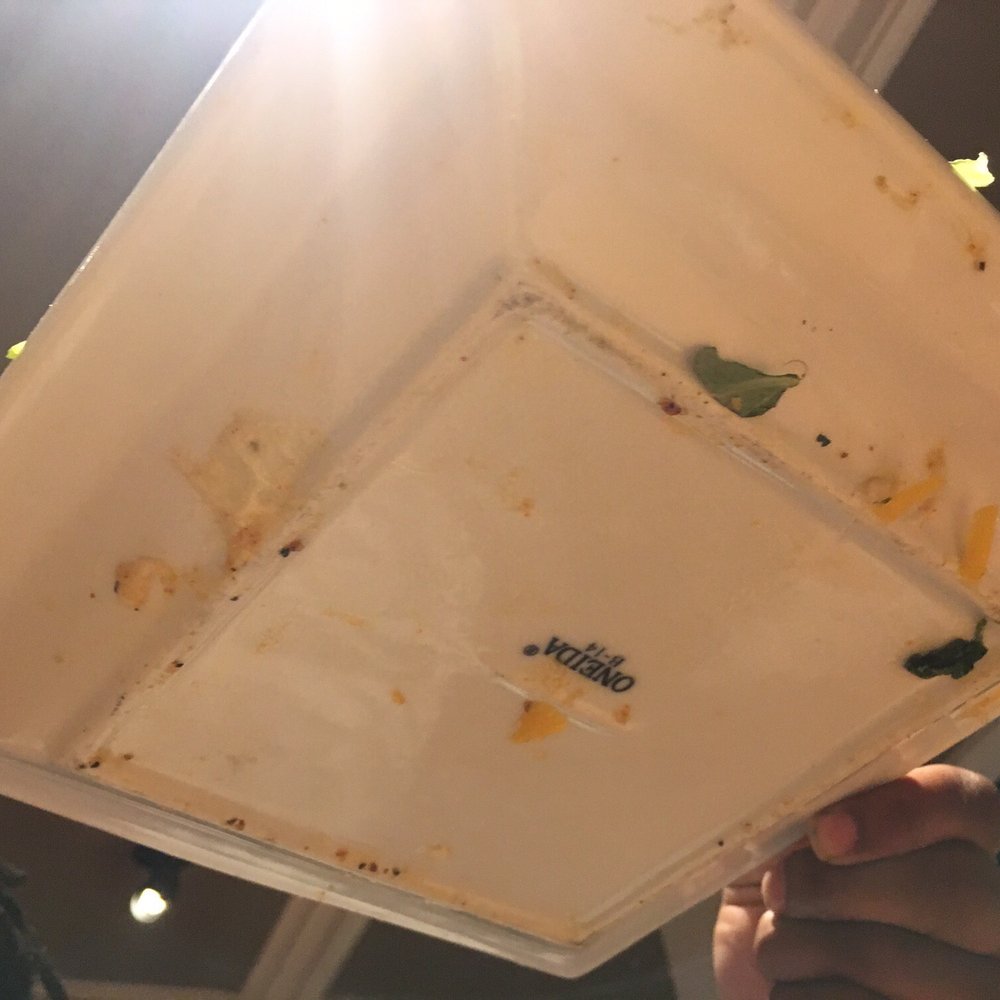 Chili's - Dirty plates - American Near Me - Lithonia, Georgia
