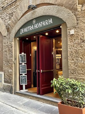 Demetra Hostaria by null