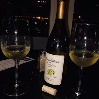 Skates On The Bay - Chateau Ste Michelle great Chardonnay. - Seafood Near Me - Berkeley, California