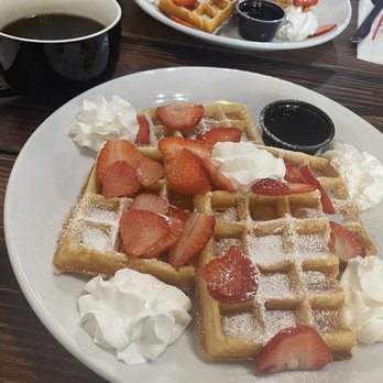 Cafe Zocalo - Belgian Waffle with Fruit - Bakeries Near Me - Orange, California