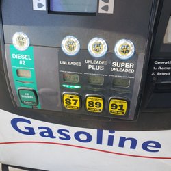 Broadway Gas & Wash