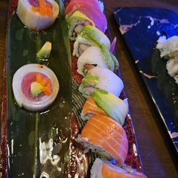 Naruto roll (tuna, almost finished it) and Tricolor roll Naruto roll (tuna, almost finished it) and Tricolor roll