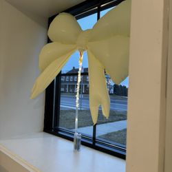 Mia's Decorations Rentals - Mia added lights to my bow balloon and our daughter loved it!