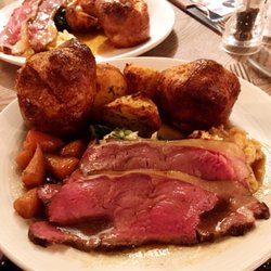 The Cricketers - Sunday beef roast