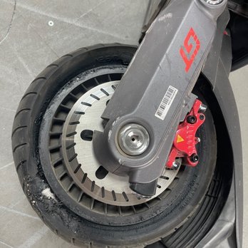 Worldwide Express - EXTREME DAMAGE carrier caused by illegally riding my scooter received at Segway on 9/30/24 in this condition. - Shipping Centers Near Me - Tempe, Arizona
