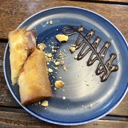 Ryori Sushi Lounge - Sobremesa-Roju (Harumaki de goiabada com queijo)